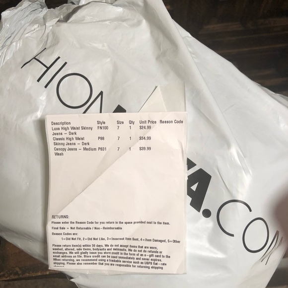 fashion nova print return label