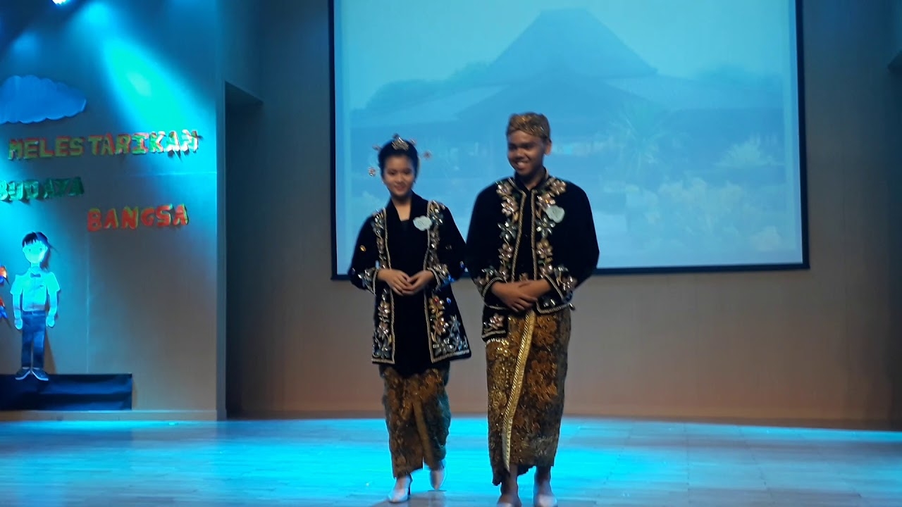 Baju Adat Untuk Fashion Show Gifari News