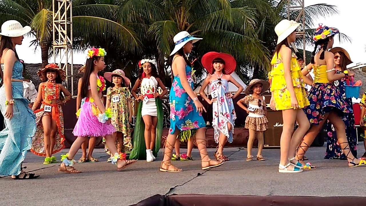 fashion show tema profesi