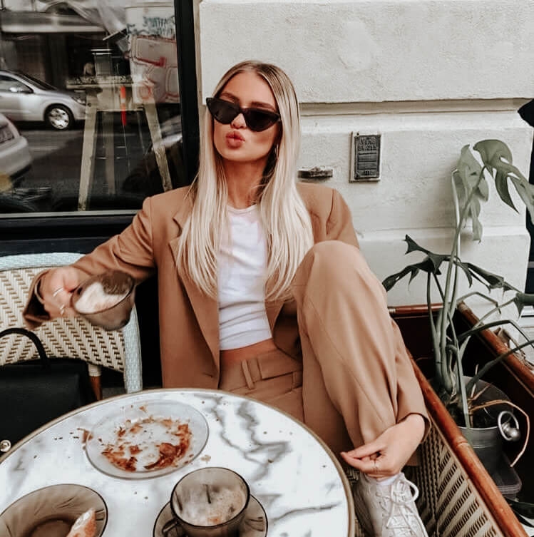 Beige Insta Fashion Preset Mobile Presets For Lightroom
