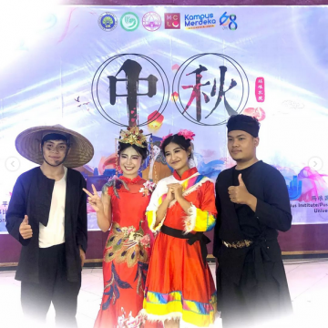 FCS UB Students Wins Four Trophies In Fashion Show And Story Telling