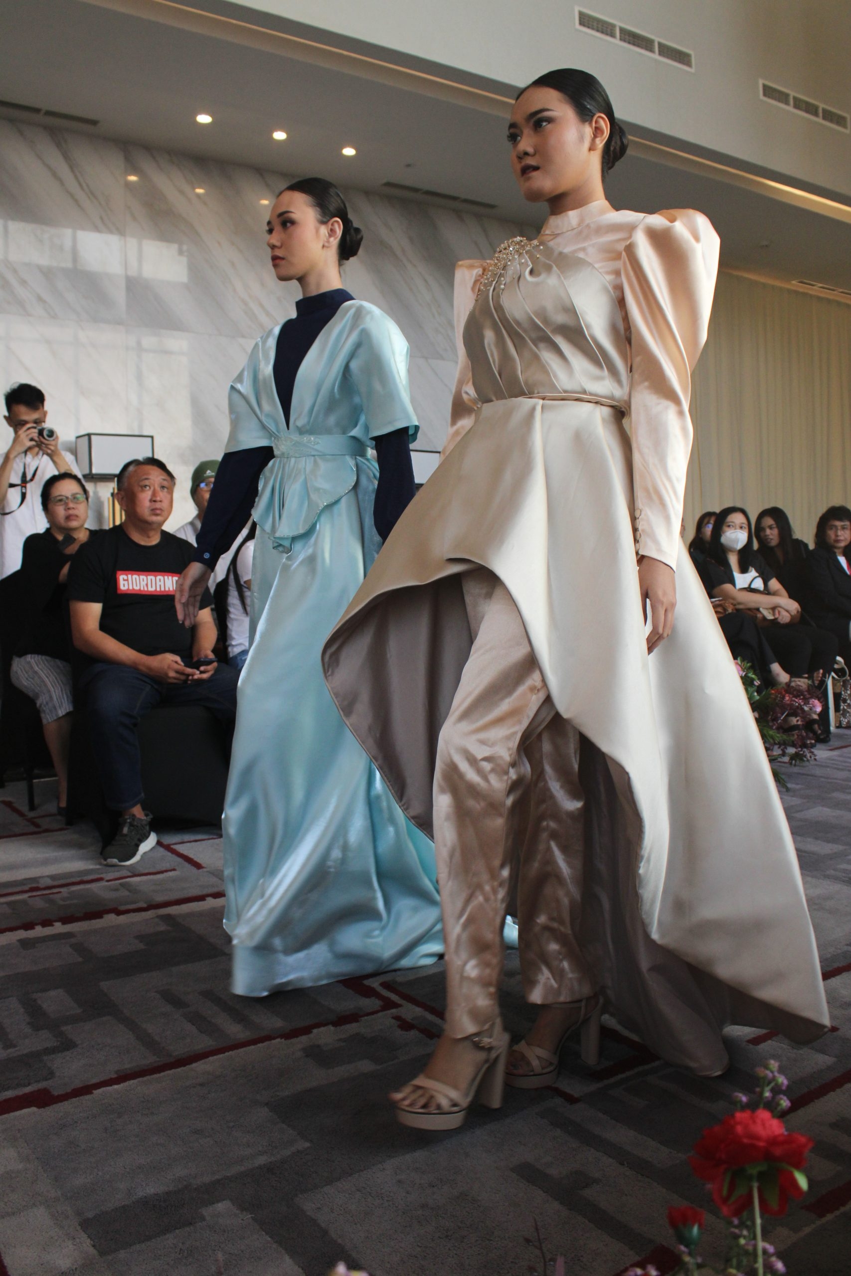 Mahasiswa UK Petra Gelar Fashion Show Bertajuk Wandering