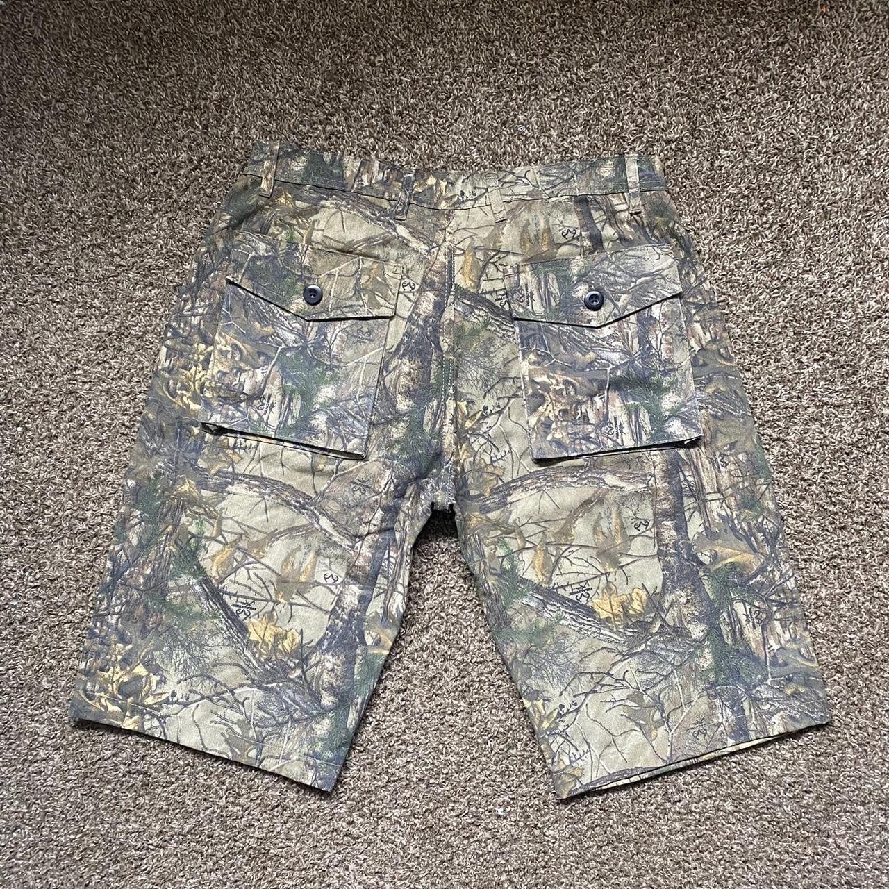 REAL TREE CAMO JORTS OPEN TO OFERS It Says Depop