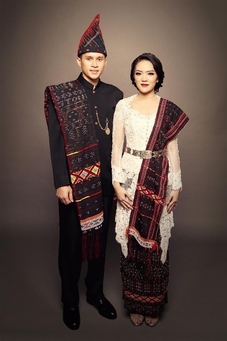 fashion show pakaian unik