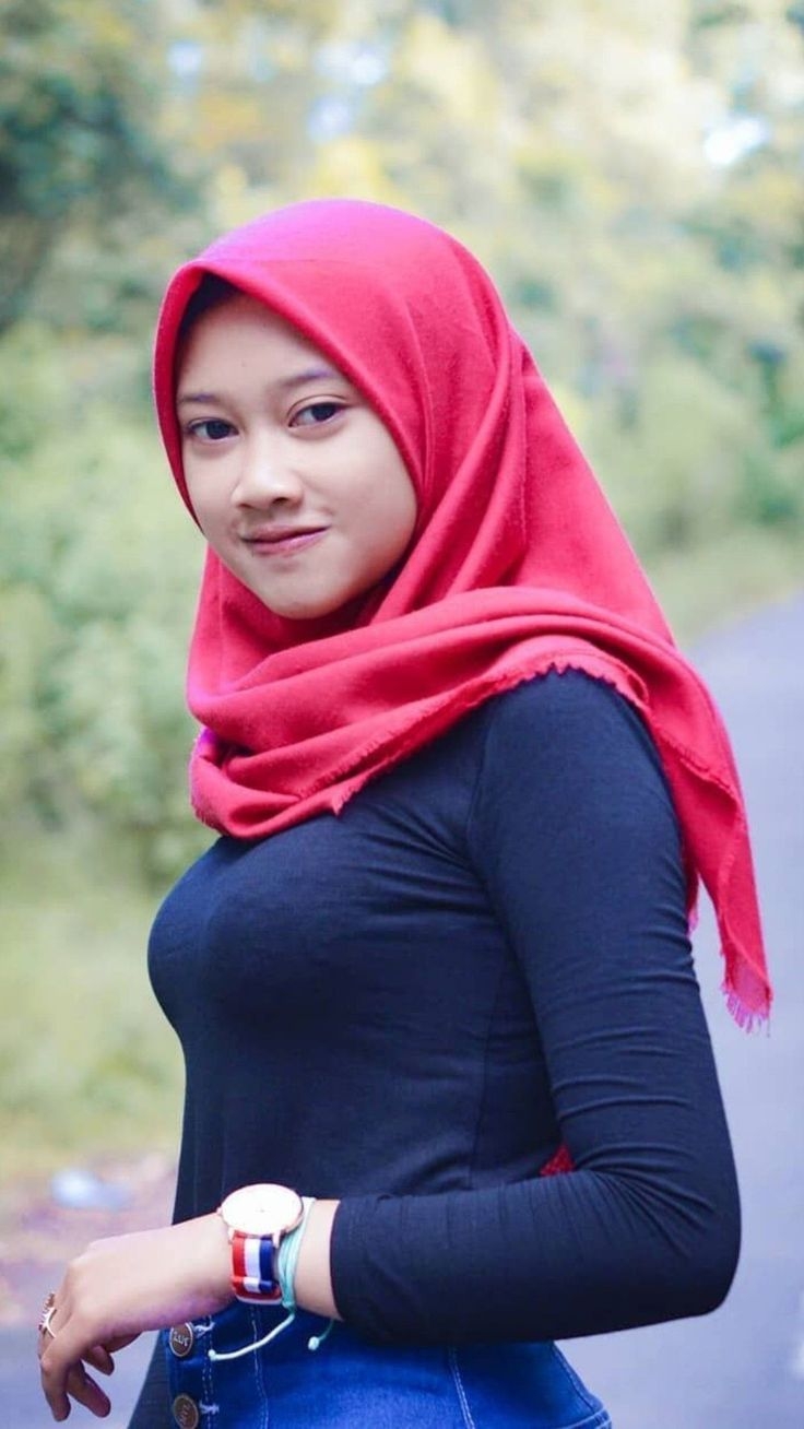 Sexy Asian Dress Girl Hijab Beautiful Hijab Woman Face Boobs Baby 